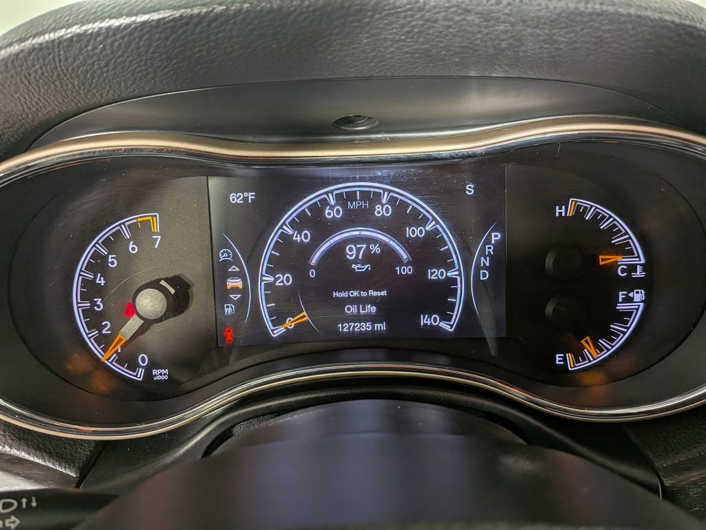 Used 2016 Jeep Grand Cherokee Laredo w/ Quick Order Package 23E image 24