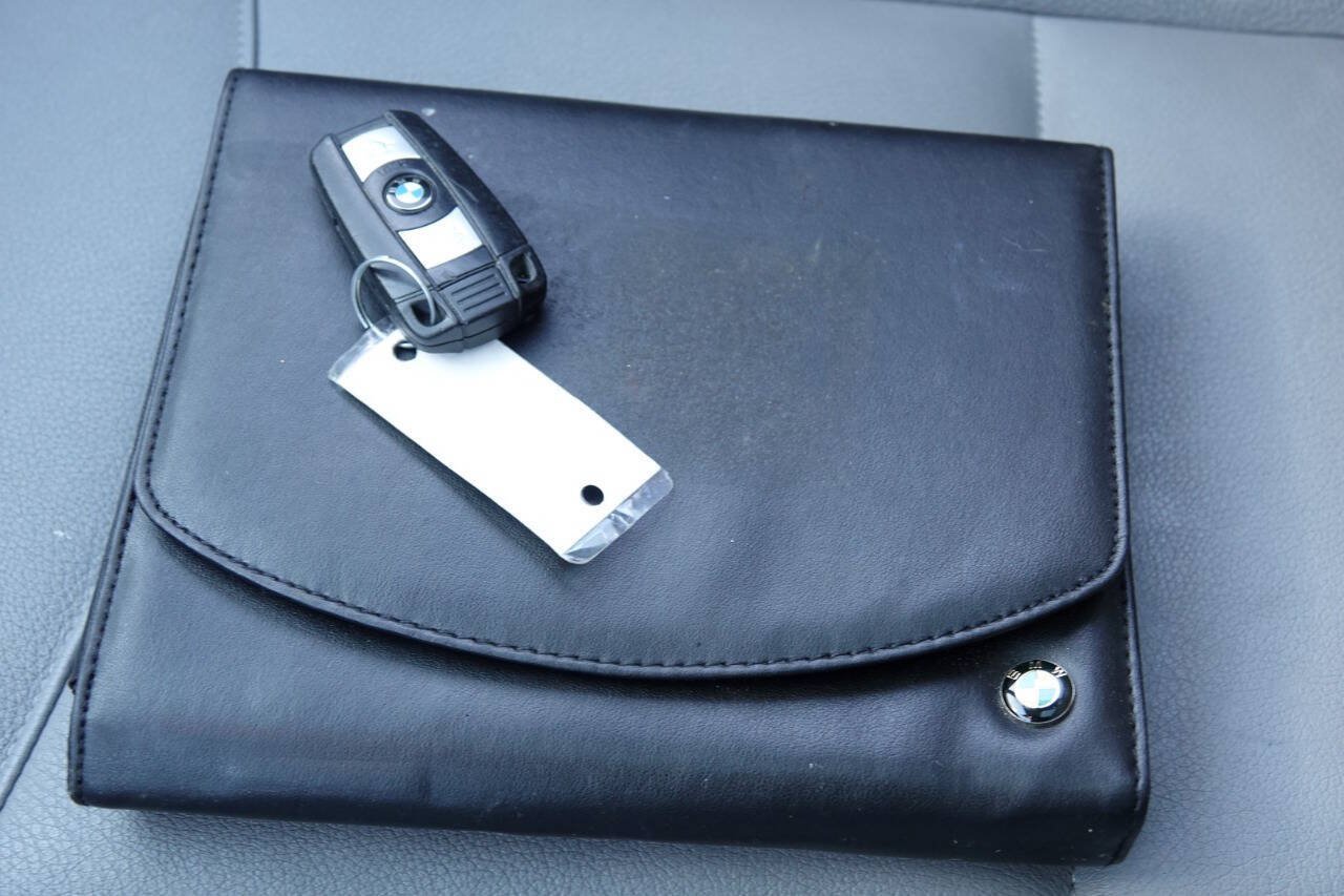 Used 2011 BMW 335d Sedan RWD image 91