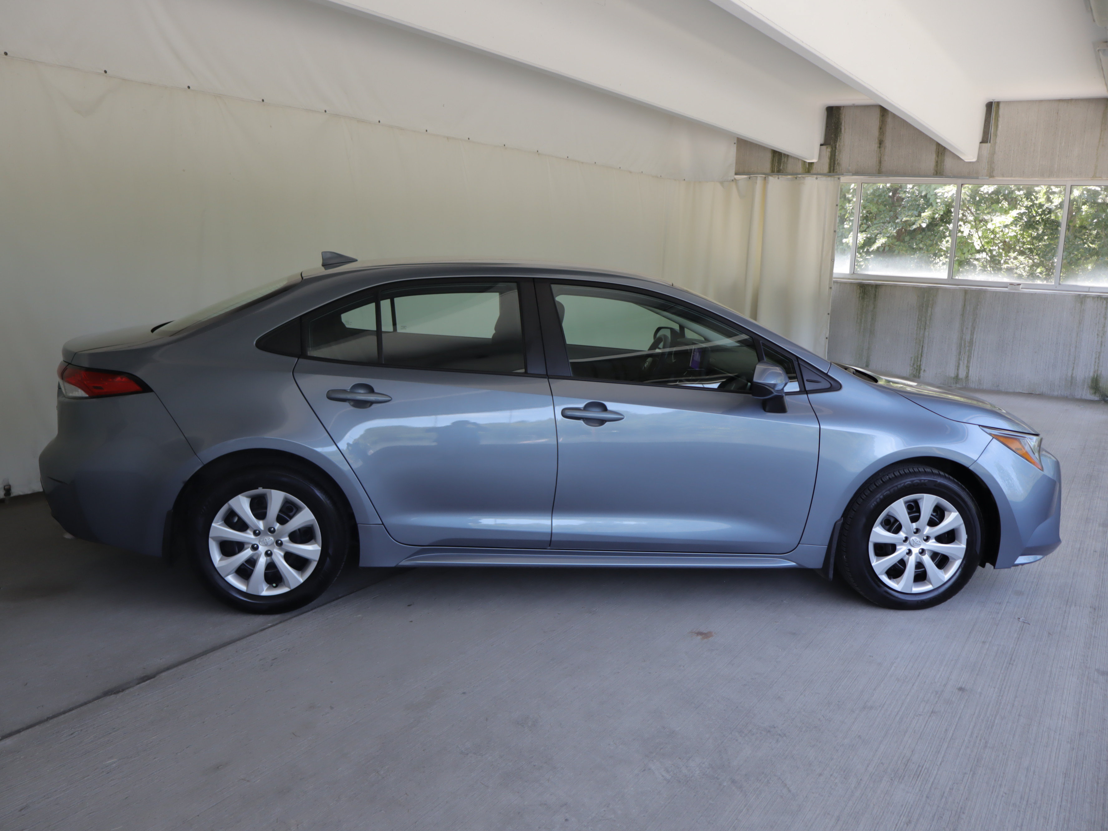 Used 2026 Toyota Corolla LE FWD image 4
