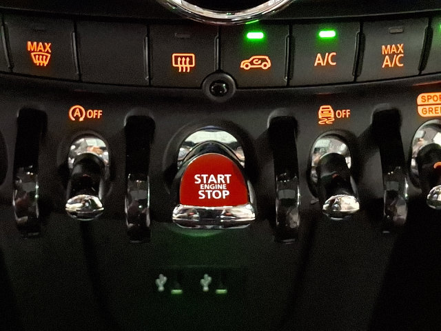 Used 2020 MINI Cooper S FWD image 26