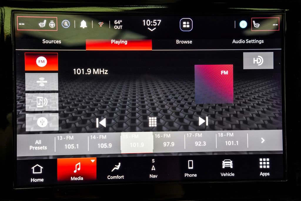 Used 2025 Dodge Durango GT AWD/4WD image 33