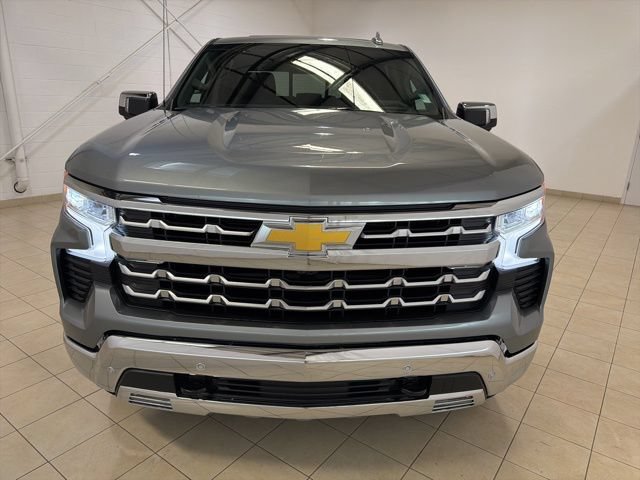 New 2026 Chevrolet Silverado 1500 LTZ w/ Technology Package AWD/4WD image 9