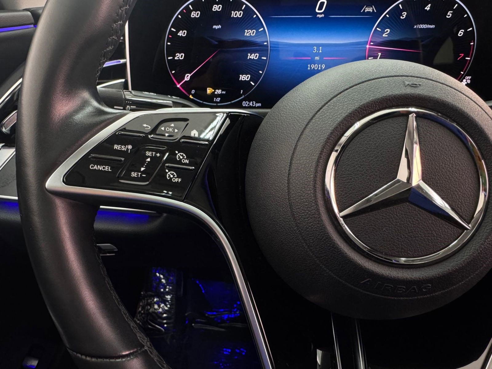 Used 2024 Mercedes-Benz E 350 4MATIC Sedan image 14