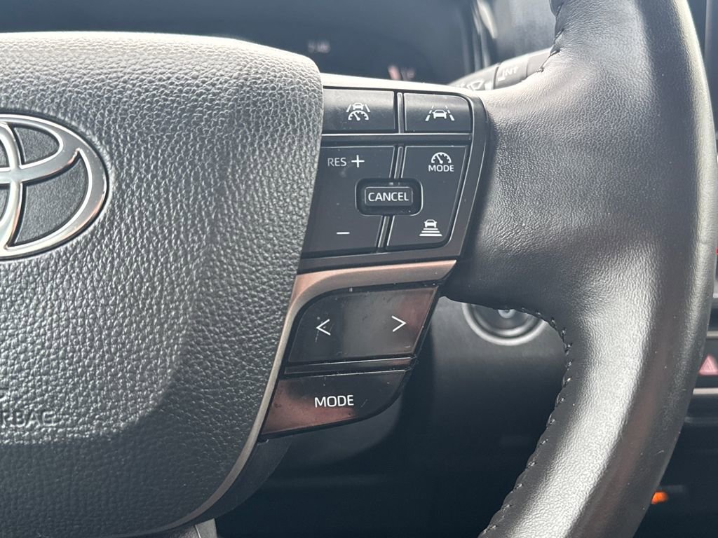 Used 2025 Toyota Camry XSE image 18