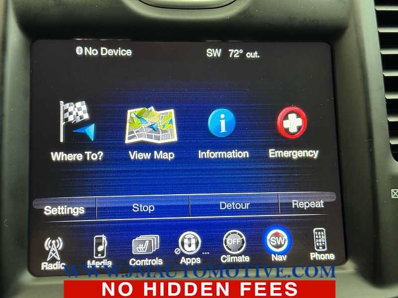 Used 2015 Chrysler 300 Limited w/ 300 Premium Group AWD/4WD image 29