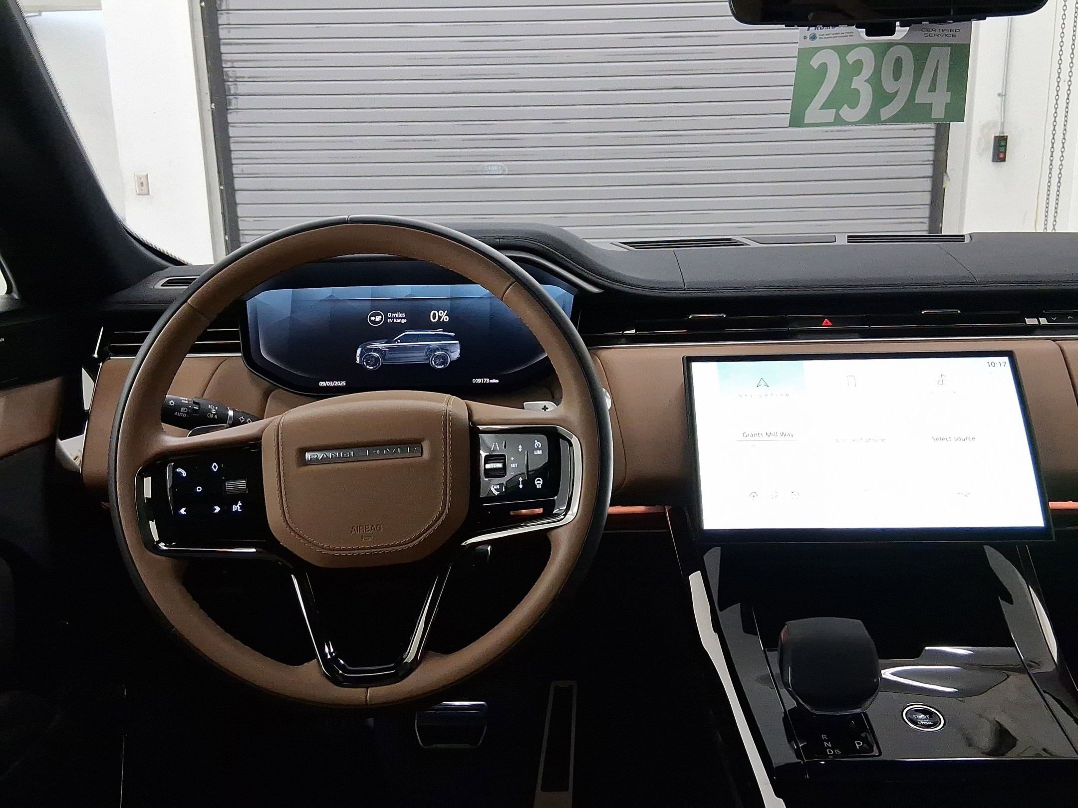 Used 2025 Land Rover Range Rover Sport Dynamic SE image 4