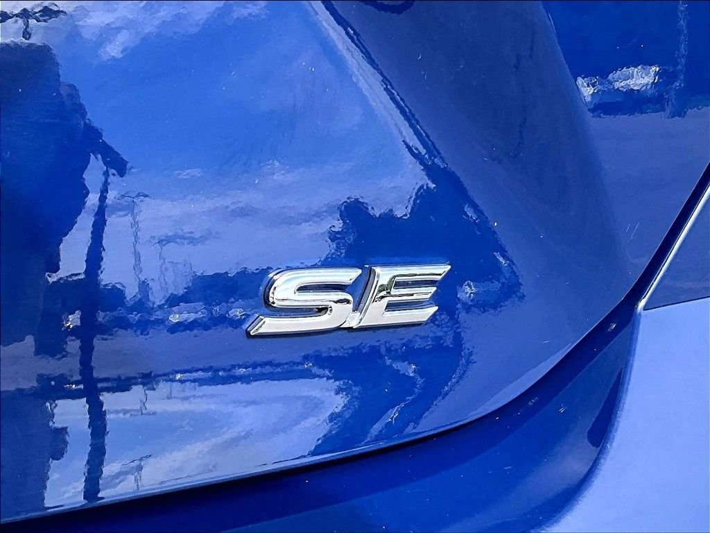 Used 2025 Toyota Camry SE FWD image 27