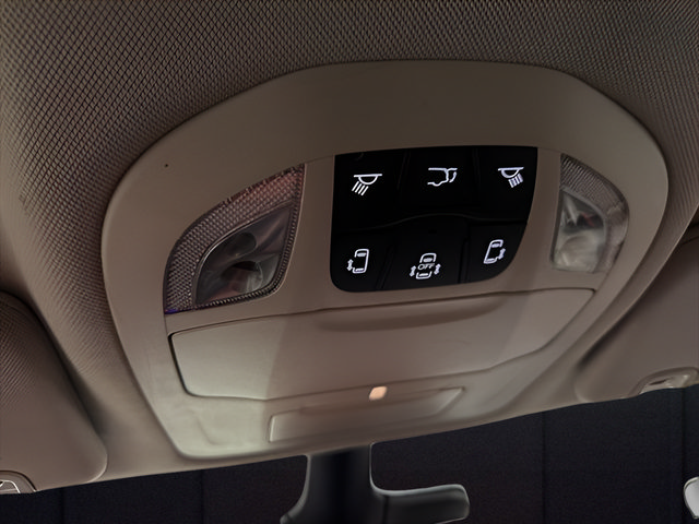 Used 2024 Chrysler Pacifica Limited FWD image 28