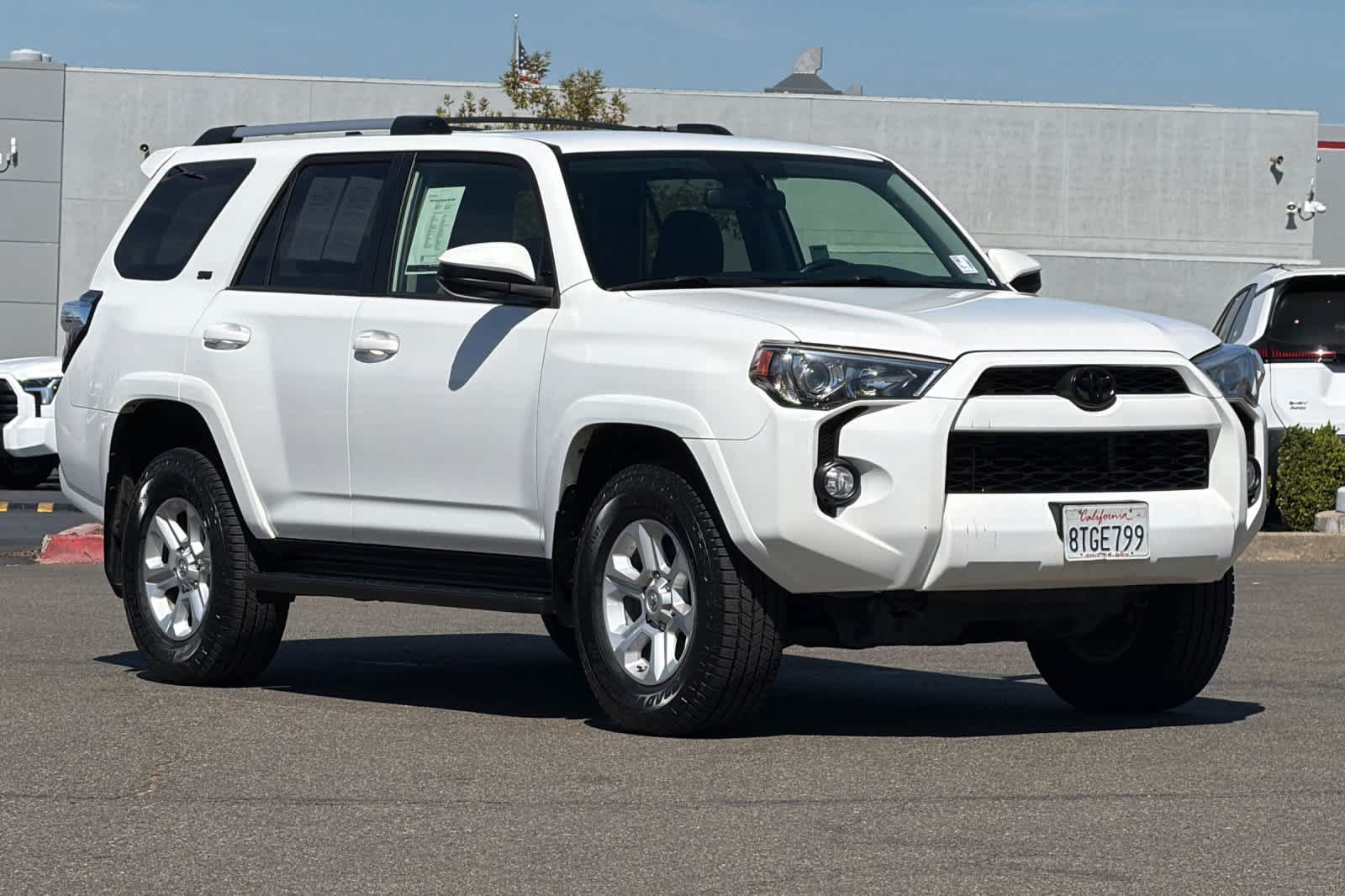 Used 2019 Toyota 4Runner SR5 AWD/4WD image 5