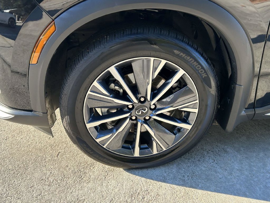 Used 2026 INFINITI QX60 Luxe w/ Family Package AWD/4WD image 9