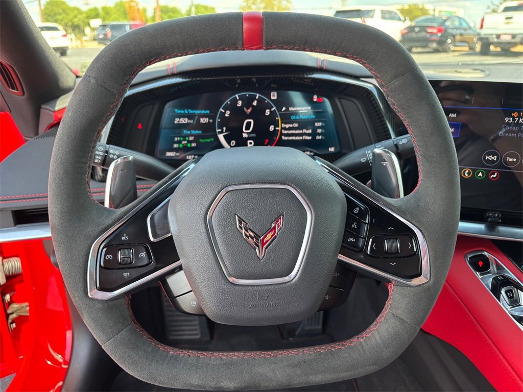 Used 2023 Chevrolet Corvette Stingray Preferred Cpe w/ Engine Appearance Package image 15