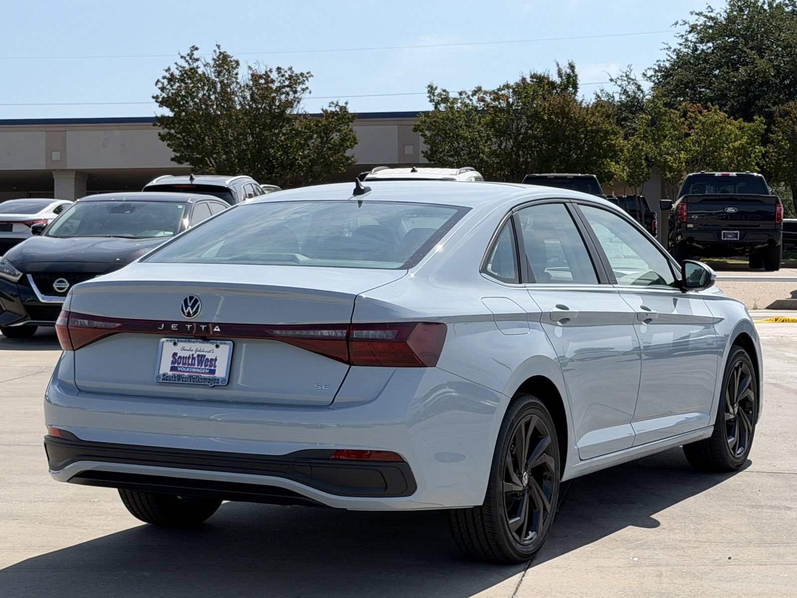 New 2026 Volkswagen Jetta SE FWD image 4