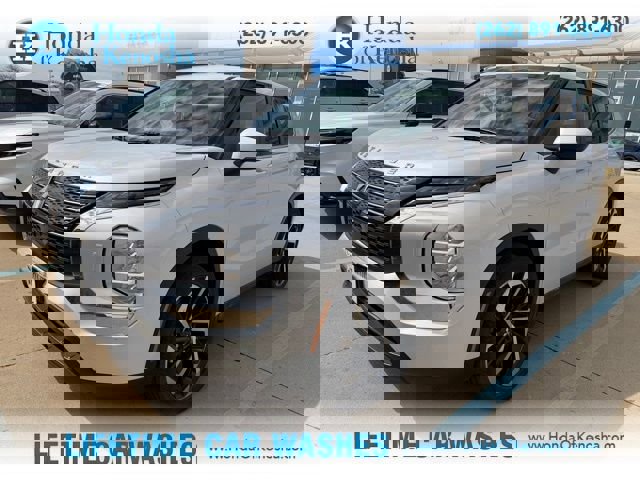 Used 2022 Mitsubishi Outlander ES image 1