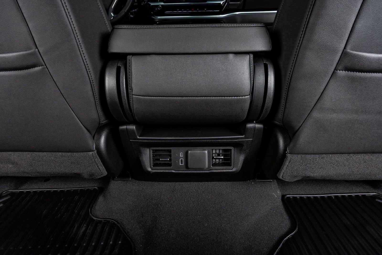 Used 2026 Chevrolet Silverado 3500 LTZ image 31