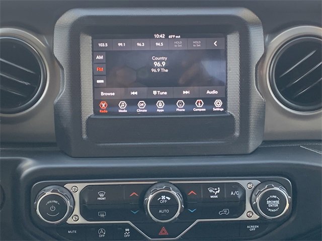 Certified 2019 Jeep Wrangler Sport image 22