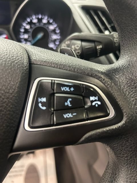 Used 2017 Ford Escape SE AWD/4WD image 14