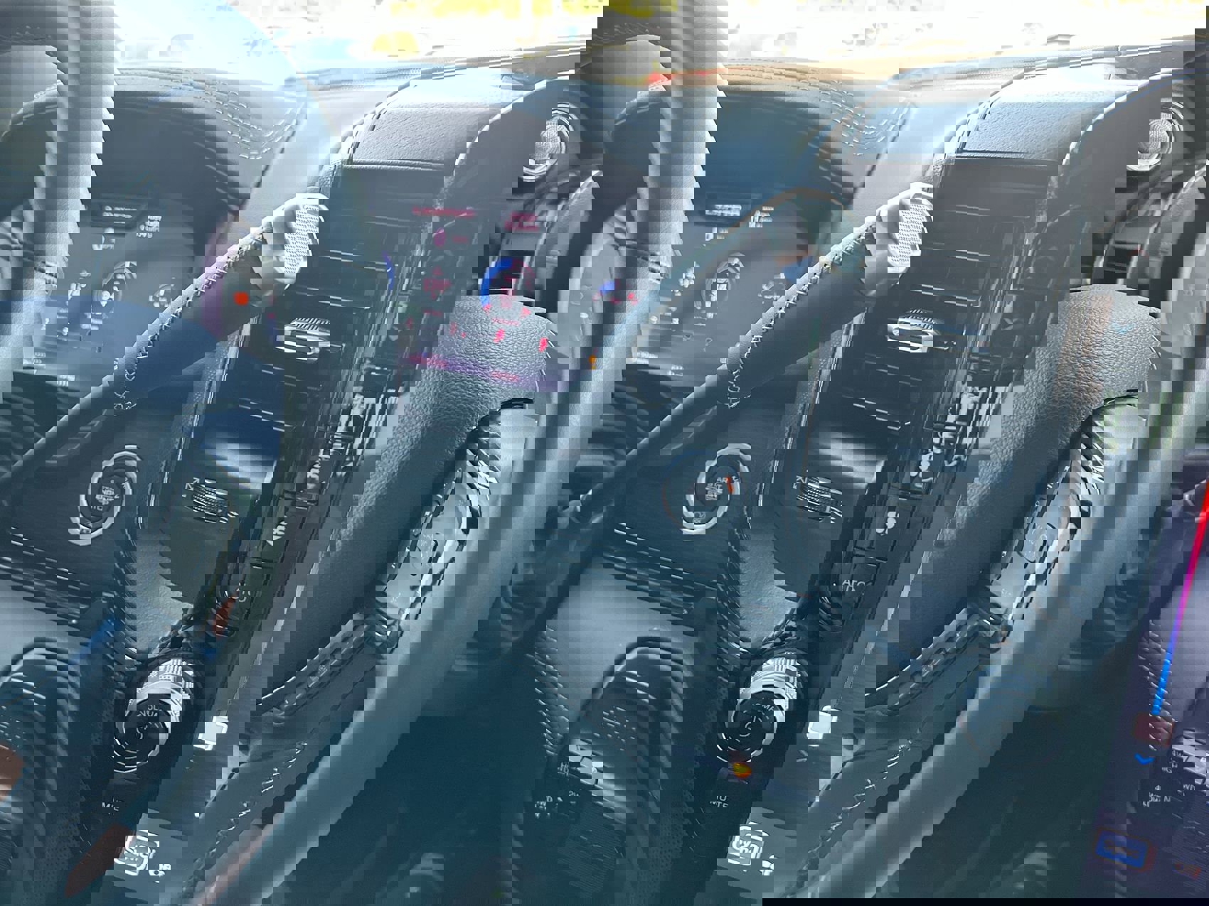 Used 2024 RAM 2500 Limited image 19