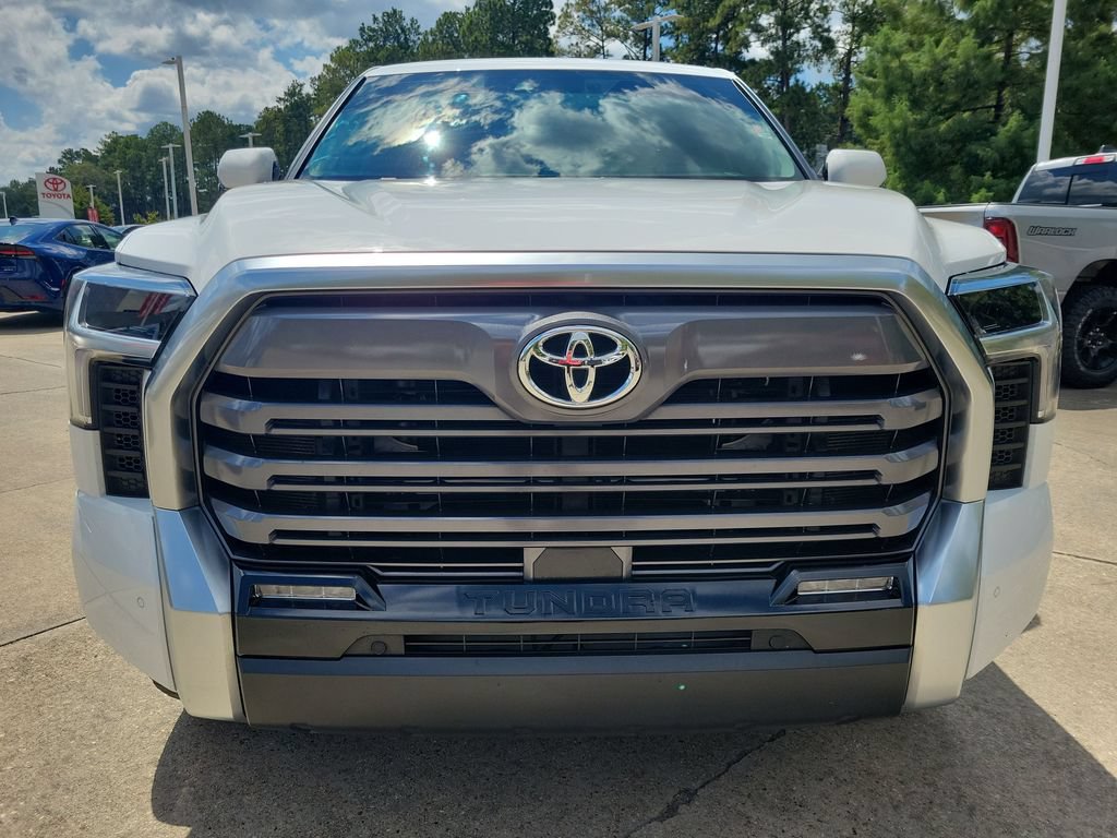 Used 2024 Toyota Tundra Limited w/ Power Package AWD/4WD image 4