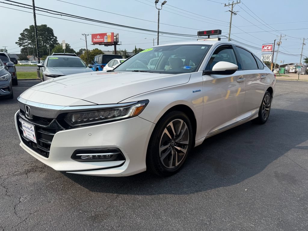 Used 2020 Honda Accord Touring image 3