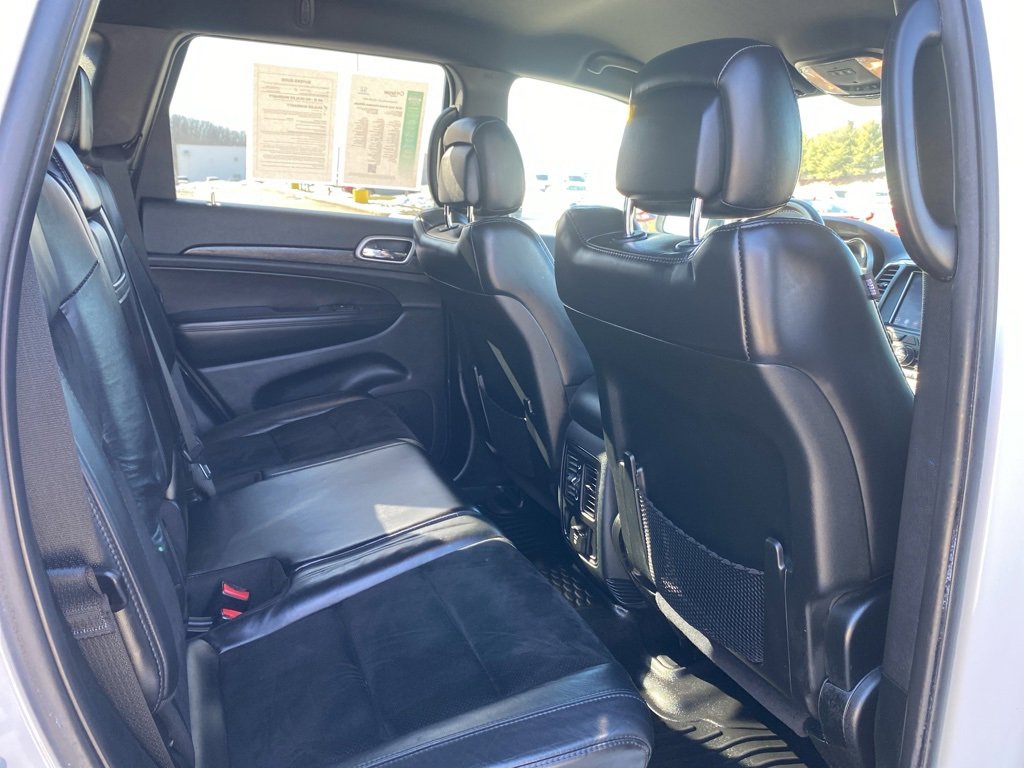 Used 2018 Jeep Grand Cherokee Altitude image 13