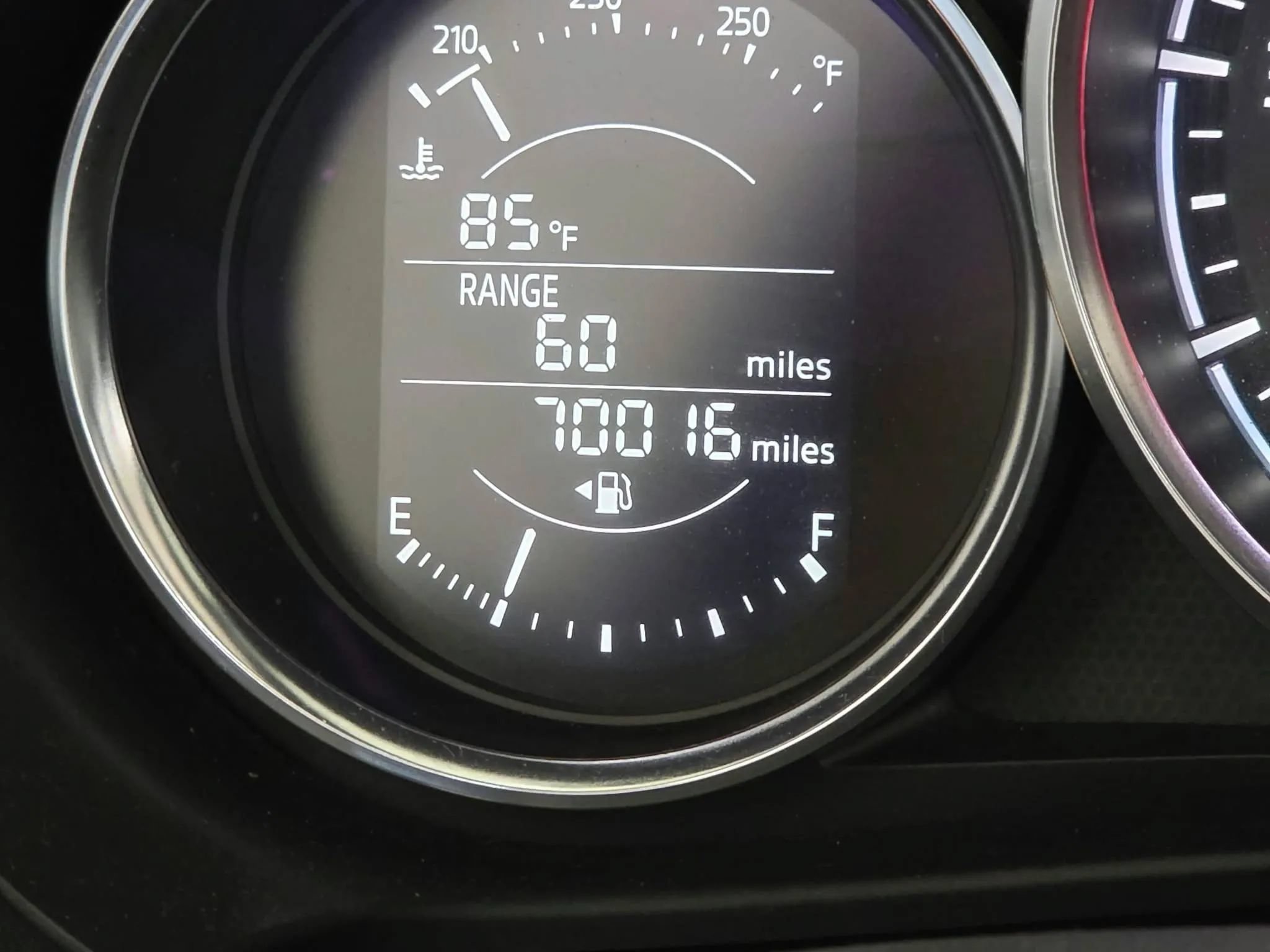 Used 2018 MAZDA MX-5 Miata Sport RWD image 17