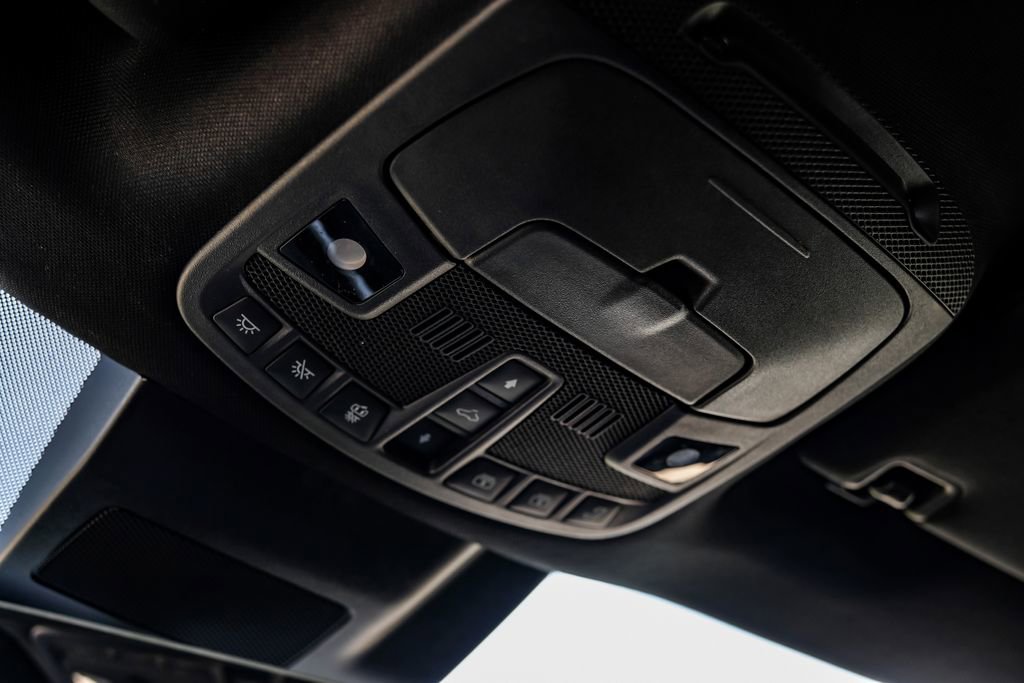 Used 2020 Lincoln Navigator Reserve RWD image 39