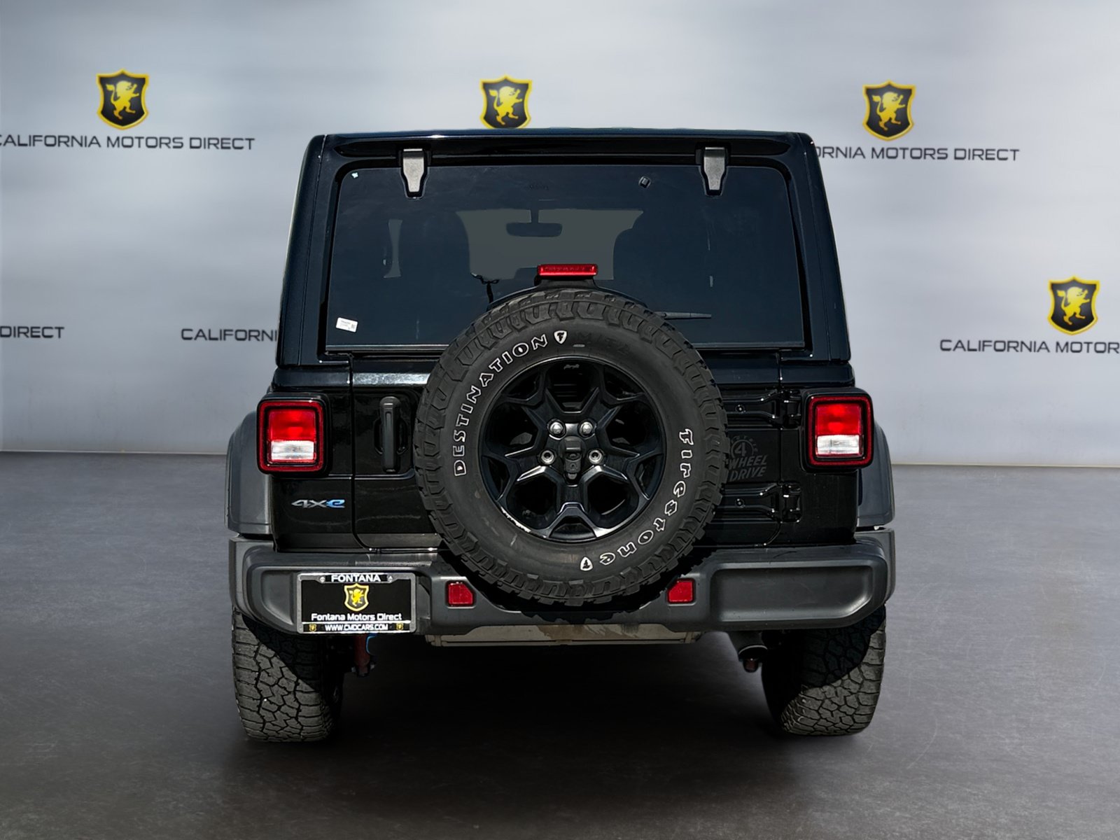 Used 2023 Jeep Wrangler Unlimited w/ 8.4" Radio Group AWD/4WD image 4