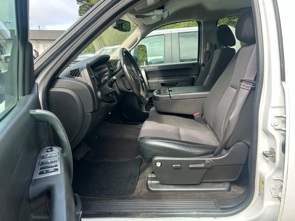 Used 2014 GMC Sierra 2500 SLE w/ SLE Preferred Package AWD/4WD image 12