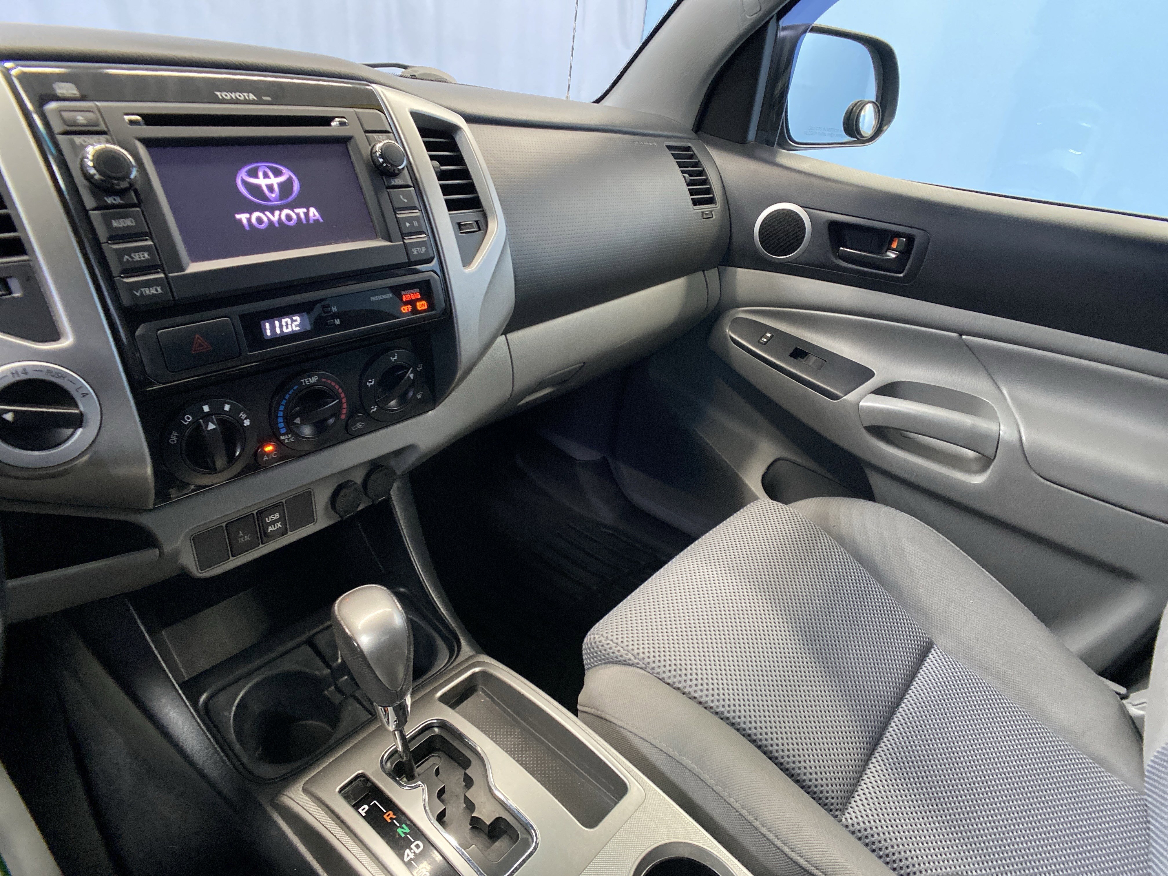 Used 2013 Toyota Tacoma 4x4 Double Cab w/ TRD Off-Road Pkg image 14