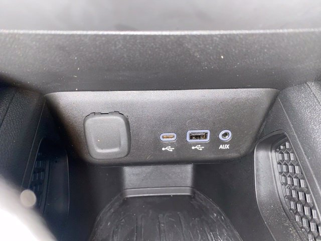 Used 2022 Chevrolet TrailBlazer LT w/ Convenience Package FWD image 17