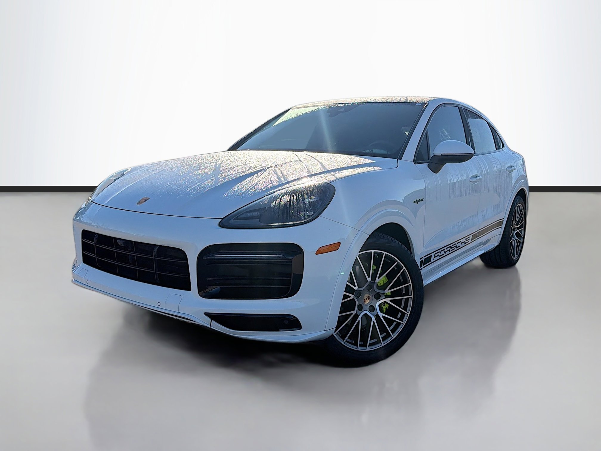 Used 2023 Porsche Cayenne Platinum Edition image 1