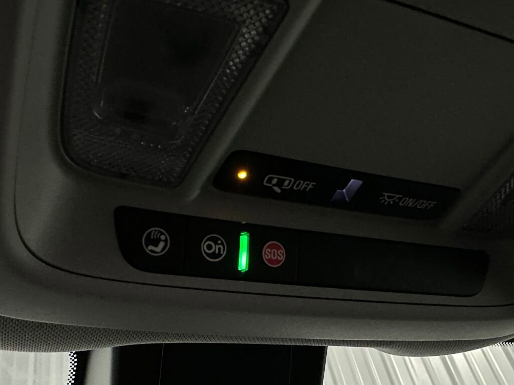 Used 2023 Chevrolet Equinox LT image 19