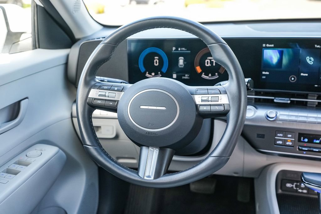Used 2025 Hyundai Kona SEL AWD/4WD image 18