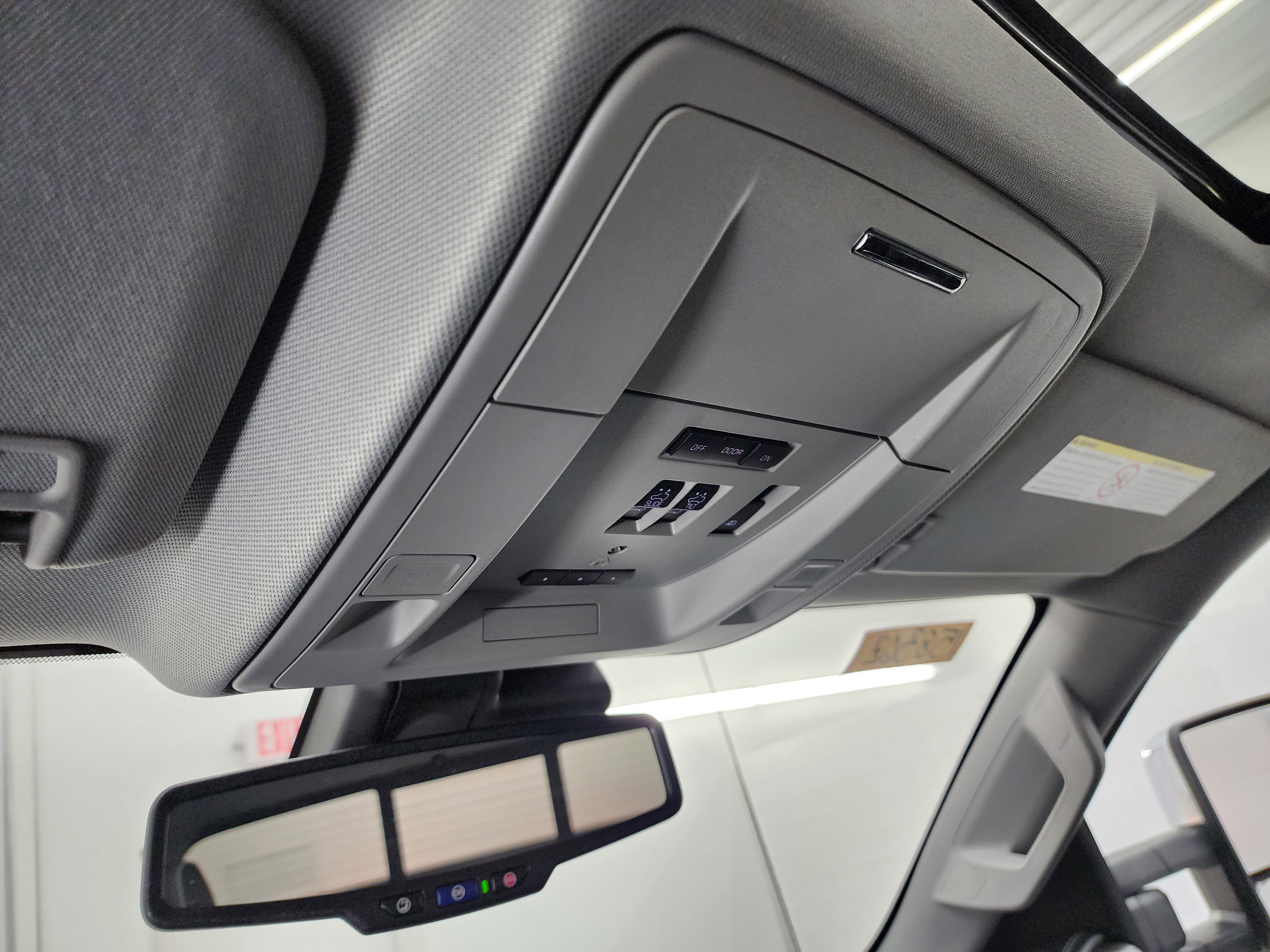 Used 2018 Chevrolet Silverado 3500 High Country w/ Duramax Plus Package image 11