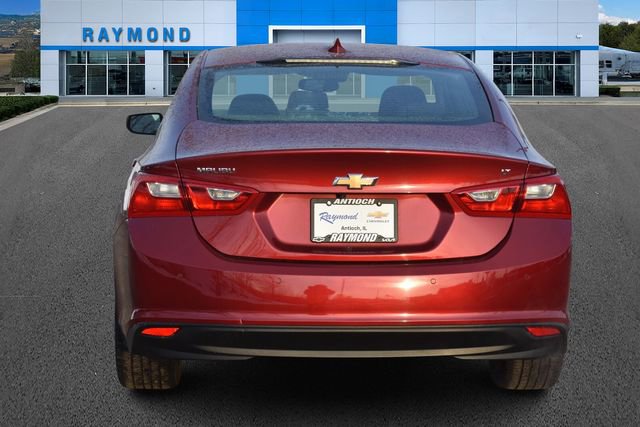 Certified 2018 Chevrolet Malibu LT w/ Driver Confidence Package image 4