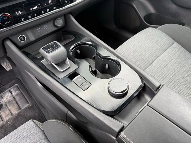 Certified 2023 Nissan Rogue SV image 19