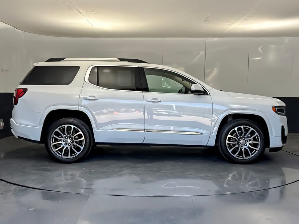Used 2023 GMC Acadia Denali AWD/4WD image 2