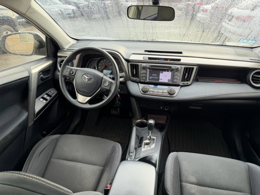 Used 2015 Toyota RAV4 XLE image 7