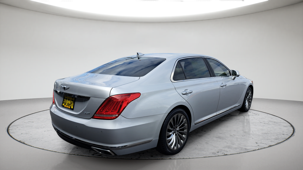 Used 2019 Genesis G90 3.3T Premium RWD image 5