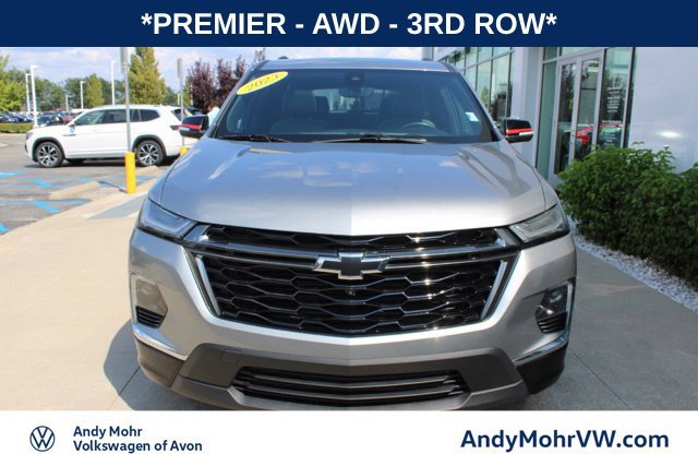 Used 2023 Chevrolet Traverse Premier w/ Redline Edition AWD/4WD image 2