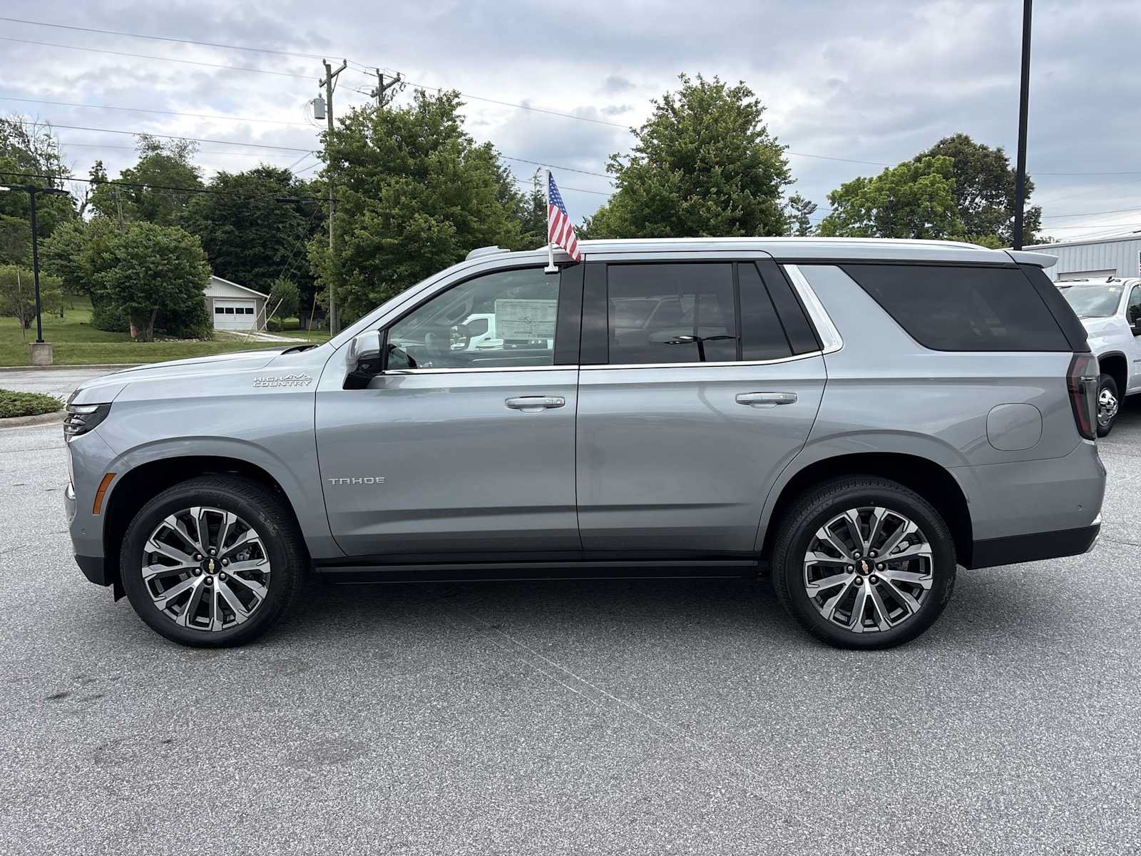 New 2026 Chevrolet Tahoe High Country AWD/4WD image 9