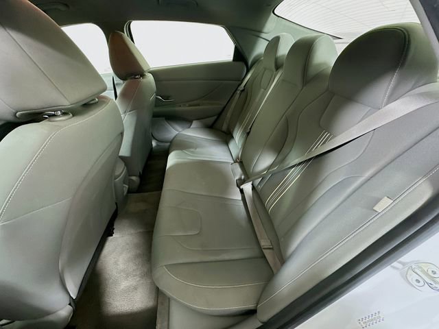 Used 2024 Hyundai Elantra SEL image 22