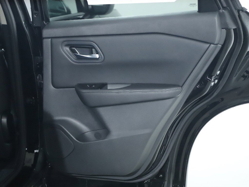 Certified 2026 Nissan Rogue SV image 30