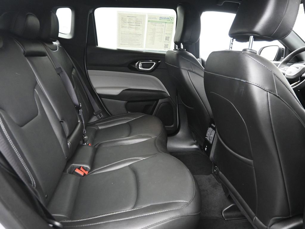 Used 2025 Jeep Compass Limited w/ Elite Group image 8