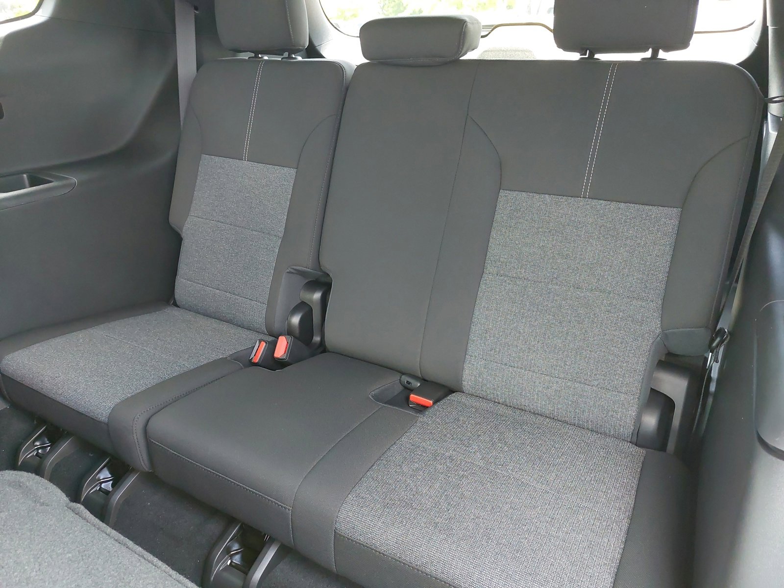 New 2025 GMC Acadia Elevation image 15