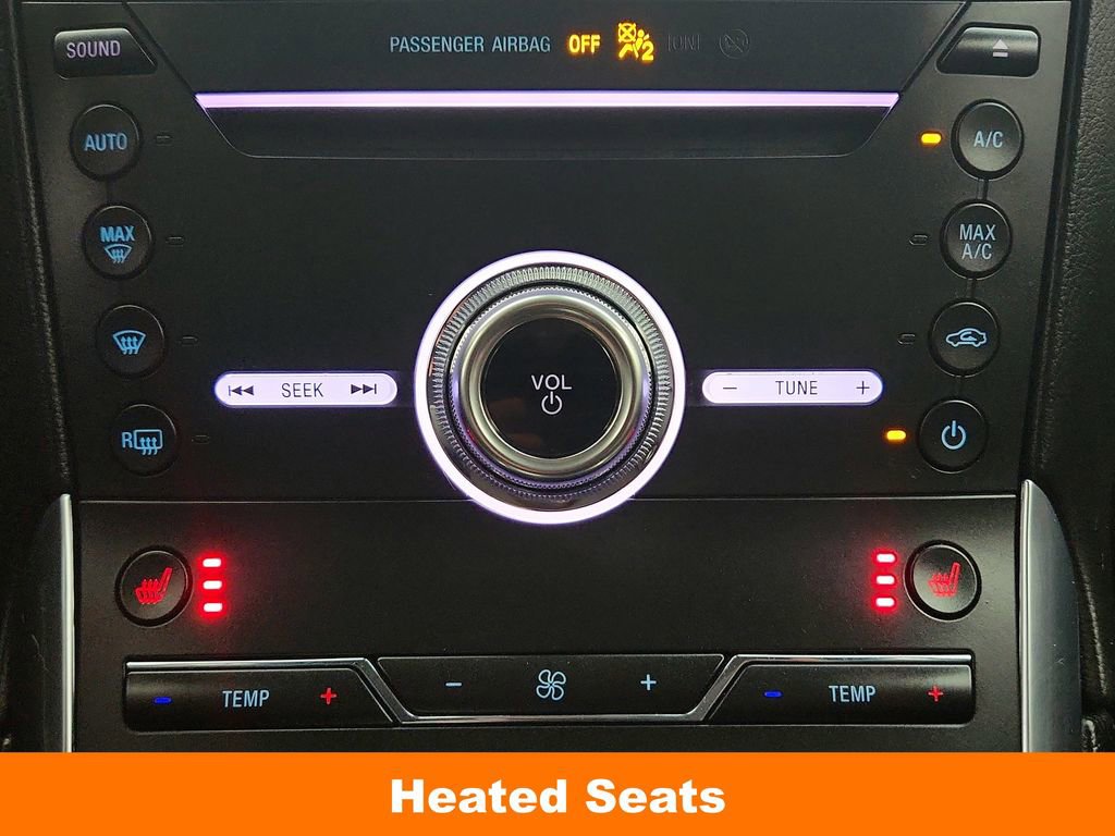 Used 2019 Ford Edge Titanium image 17