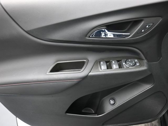 Used 2022 Chevrolet Equinox RS w/ LPO, Floor Liner Package image 13