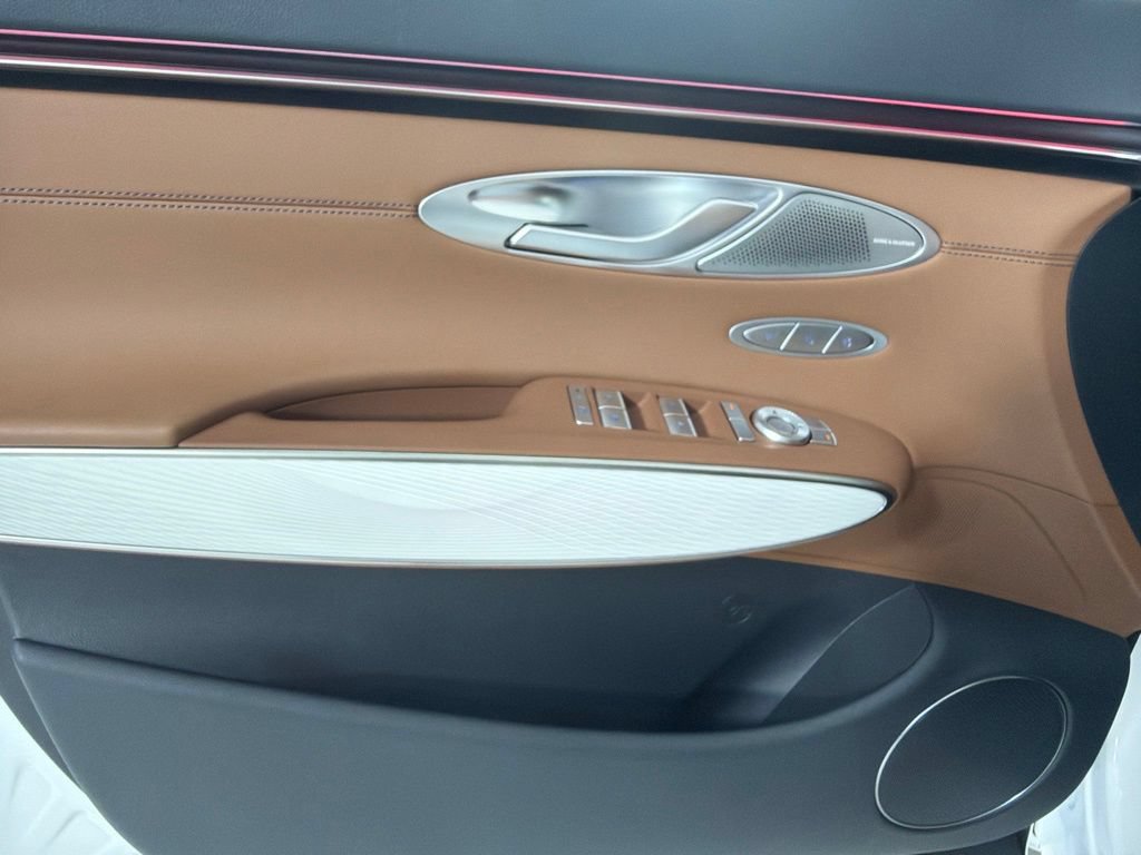 New 2027 Genesis GV70 2.5T Advanced AWD/4WD image 13