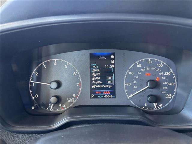 Used 2025 Toyota Corolla LE FWD image 14
