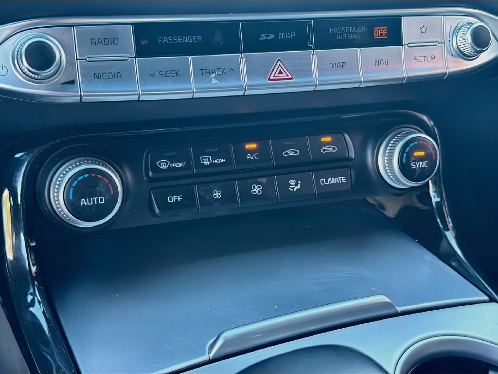 Used 2018 Kia Stinger GT2 RWD image 16